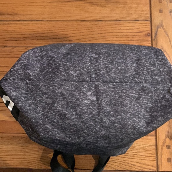 PINK Victoria’s Secret weekender tote bag - Picture 4 of 9